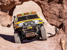 Load image into Gallery viewer, 07-14 FJ Cruiser Hybrid Front Bumper