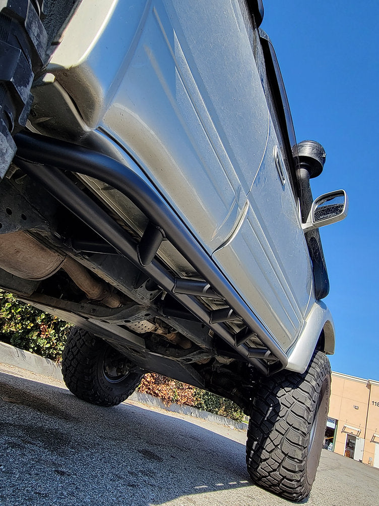 10-24 Toyota 4Runner Flying V Rock Sliders (Bolt On)