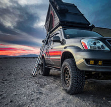 Load image into Gallery viewer, 02-09 Lexus GX470 rock sliders (Bolt On) Non-KDSS